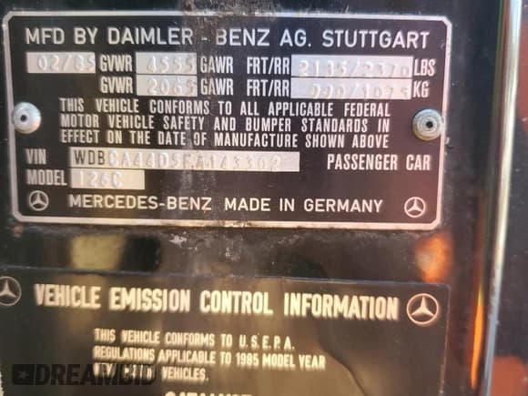 ✅ 1985 Mercedes-Benz 500 • VIN: WDBCA44D5FA143302 • Lot: 86618514. Wystawiony na Copart z przebiegiem 115 565 mil. Bezpłatny archiwum sprzedaży aukcyjnych z USA i szczegółowy raport historii pojazdu na DreamBid. Zdjęcie 12.