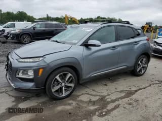 ✅ 2020 Hyundai Kona Limited • VIN: KM8K3CA50LU468525 • Лот: 66530985. Опубликован ранее на Copart с пробегом 55 915 миль. Бесплатный доступ к архиву аукционных продаж из США и подробный отчёт об истории автомобиля на DreamBid. Изображение 1.