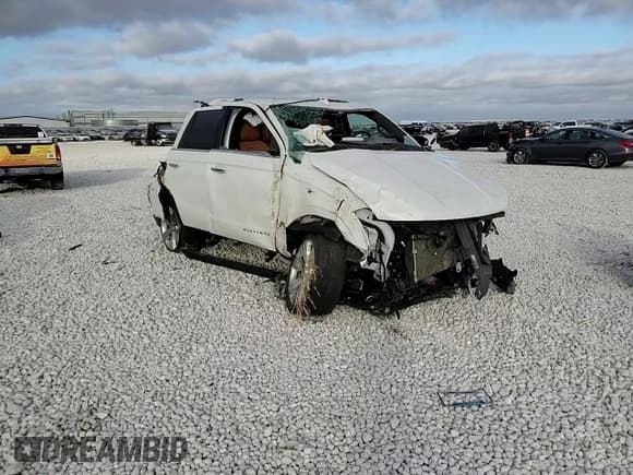 ✅ 2022 Ford Expedition Platinum • VIN: 1FMJU1MT1NEA03448 • Lot: 77204734. Listed on Copart with Not provided. Free auction sales archive from the USA and detailed vehicle history report at DreamBid. Image 12.