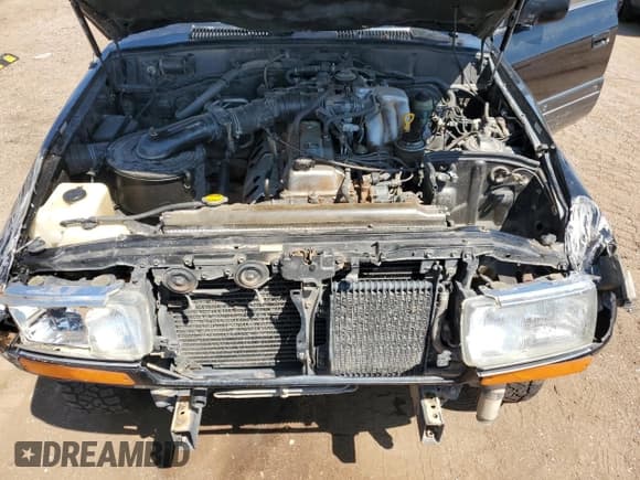 ✅ 1997 Lexus LX 450 • VIN: JT6HJ88J6V0186444 • Lot: 69880105. Listed on Copart with 237,171 mi. Free auction sales archive from the USA and detailed vehicle history report at DreamBid. Image 12.