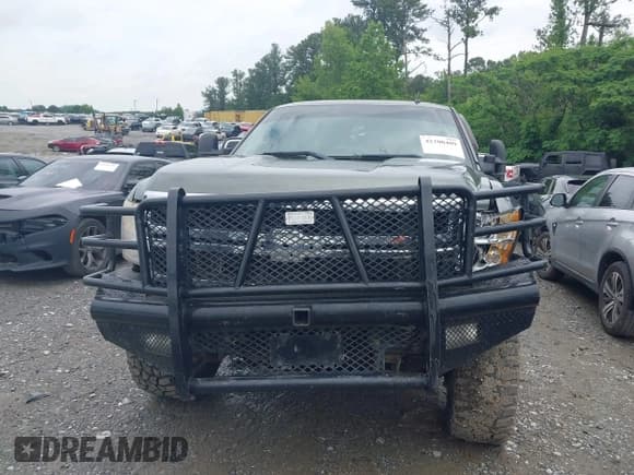 ✅ 2011 Chevrolet Silverado 2500HD LTZ • VIN: 1GC1KYC81BF148673 • Lot: 42200409. Listed on IAAI with 274,432 mi. Free auction sales archive from the USA and detailed vehicle history report at DreamBid. Image 12.