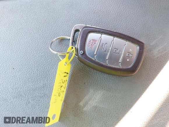 ✅ 2018 Hyundai Elantra SEL • VIN: 5NPD84LF5JH290967 • Lot: 43501788. Listed on IAAI with 76,129 mi. Free auction sales archive from the USA and detailed vehicle history report at DreamBid. Image 11.