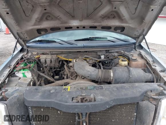 ✅ 2004 Ford F-150 XL • VIN: 1FTRF14W24NB71321 • Lot: 42968586. Listed on IAAI with 235,691 mi. Free auction sales archive from the USA and detailed vehicle history report at DreamBid. Image 10.