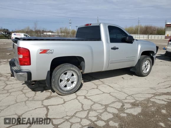 ✅ 2011 Chevrolet Silverado 1500 LT • VIN: 1GCNKSE00BZ254424 • Lot: 49680655. Listed on Copart with 195,081 mi. Free auction sales archive from the USA and detailed vehicle history report at DreamBid. Image 3.