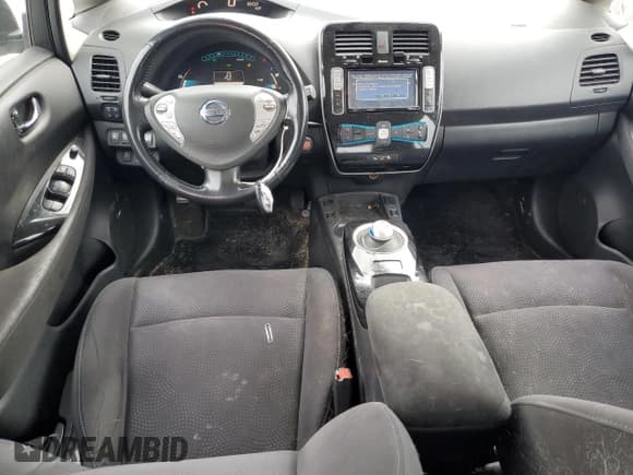 ✅ 2015 Nissan LEAF S • VIN: 1N4AZ0CP1FC307371 • Лот: 85001105. Опубликован ранее на Copart с пробегом 138 713 миль. Бесплатный доступ к архиву аукционных продаж из США и подробный отчёт об истории автомобиля на DreamBid. Изображение 8.