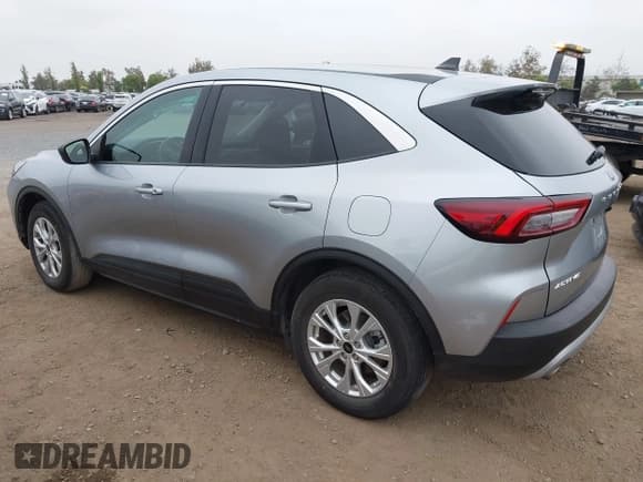 ✅ 2024 Ford Escape Active • VIN: 1FMCU0GN5RUA40708 • Lot: 43323174. Listed on IAAI with 20,903 mi. Free auction sales archive from the USA and detailed vehicle history report at DreamBid. Image 3.