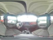 ✅ 2023 Jeep Wrangler Rubicon • VIN: 1C4HJXFN2PW702243 • Лот: 83823375. Опубликован ранее на Copart с пробегом 30 918 миль. Бесплатный доступ к архиву аукционных продаж из США и подробный отчёт об истории автомобиля на DreamBid. Изображение 14.