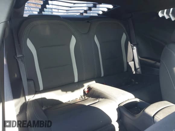 ✅ 2017 Chevrolet Camaro 1LT • VIN: 1G1FB1RX6H0208561 • Lot: 43710676. Wystawiony na IAAI z przebiegiem 82 104 mil. Bezpłatny archiwum sprzedaży aukcyjnych z USA i szczegółowy raport historii pojazdu na DreamBid. Zdjęcie 8.