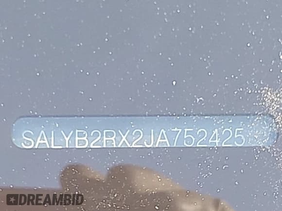 ✅ 2018 Land Rover Range Rover Velar S • VIN: SALYB2RX2JA752425 • Lot: 41692246. Listed on IAAI with 83,524 mi. Free auction sales archive from the USA and detailed vehicle history report at DreamBid. Image 9.