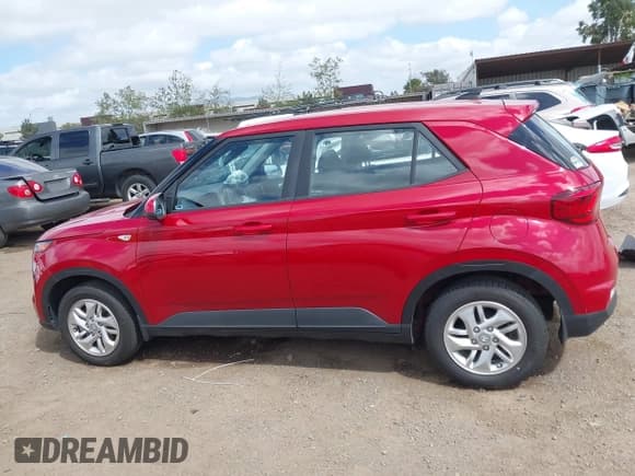 ✅ 2022 Hyundai Venue SE • VIN: KMHRB8A31NU177046 • Lot: 41909773. Listed on IAAI with 30,719 mi. Free auction sales archive from the USA and detailed vehicle history report at DreamBid. Image 15.