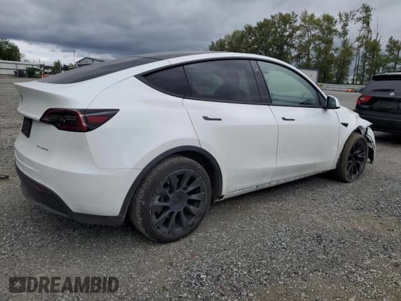 ✅ 2023 Tesla Model Y Long Range • VIN: 7SAYGDEE3PF751019 • Лот: 57972885. Опубликован ранее на Copart с пробегом 24 591 миль. Бесплатный доступ к архиву аукционных продаж из США и подробный отчёт об истории автомобиля на DreamBid. Изображение 3.