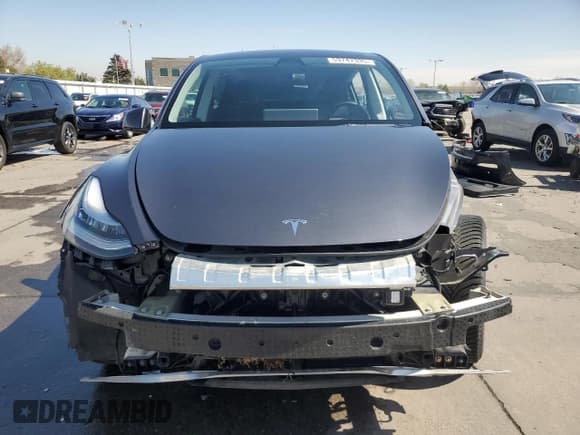 ✅ 2021 Tesla Model Y Long Range • VIN: 5YJYGDEE0MF233748 • Lot: 53747335. Wystawiony na Copart z przebiegiem 75 754 mil. Bezpłatny archiwum sprzedaży aukcyjnych z USA i szczegółowy raport historii pojazdu na DreamBid. Zdjęcie 5.