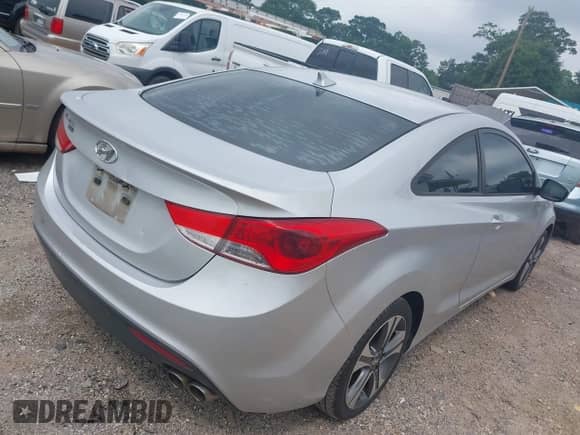 2013 Hyundai Elantra GS with VIN KMHDH6AE9DU002802, listed as a IAAI auction lot 42433199 with 145,643 mi miles and . Bid and sale history available at DreamBid. Image 4.