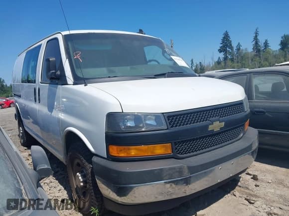 ✅ 2018 Chevrolet Express Cargo • VIN: 1GCWGAFG2J1194414 • Lot: 42780705. Listed on IAAI with 142,943 mi. Free auction sales archive from the USA and detailed vehicle history report at DreamBid. Image 1.