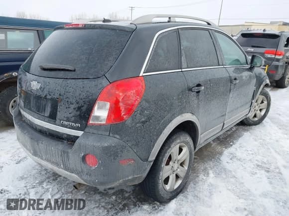 ✅ 2014 Chevrolet Captiva Sport LS • VIN: 3GNAL2EK0ES629783 • Lot: 41508998. Wystawiony na IAAI z przebiegiem 122 797 mil. Bezpłatny archiwum sprzedaży aukcyjnych z USA i szczegółowy raport historii pojazdu na DreamBid. Zdjęcie 4.