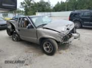 ✅ 2003 Chevrolet S-10 LS • VIN: 1GCCS14H038236618 • Лот: 64458724. Опубликован ранее на Copart с пробегом Не указан. Бесплатный доступ к архиву аукционных продаж из США и подробный отчёт об истории автомобиля на DreamBid. Изображение 4.
