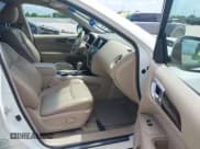 ✅ 2014 Nissan Pathfinder SL • VIN: 5N1AR2MN6EC699874 • Lot: 42920363. Listed on IAAI with 172,996 mi. Free auction sales archive from the USA and detailed vehicle history report at DreamBid. Image 5.