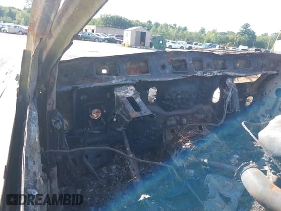 ✅ 2023 Ford Explorer ST-Line • VIN: 1FMSK8KH3PGA41529 • Lot: 43046605. Wystawiony na IAAI z przebiegiem 10 mil. Bezpłatny archiwum sprzedaży aukcyjnych z USA i szczegółowy raport historii pojazdu na DreamBid. Zdjęcie 14.