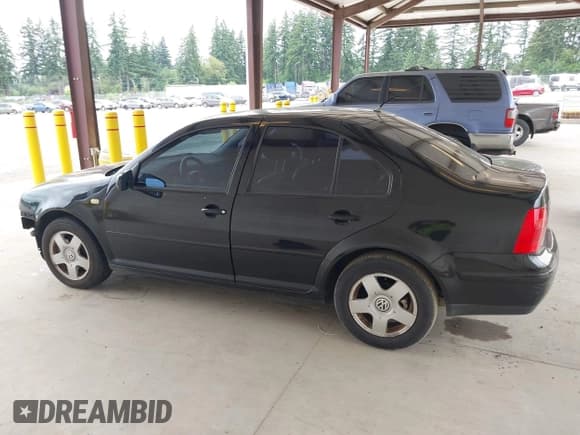 ✅ 1999 Volkswagen Jetta GLS • VIN: 3VWSA29M9XM084458 • Lot: 42500767. Wystawiony na IAAI z przebiegiem 171 418 mil. Bezpłatny archiwum sprzedaży aukcyjnych z USA i szczegółowy raport historii pojazdu na DreamBid. Zdjęcie 14.