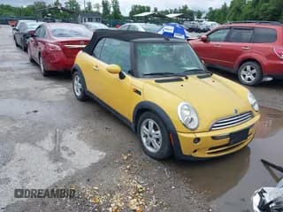✅ 2008 MINI Convertible • VIN: WMWRF33578TF67945 • Lot: 42315750. Wystawiony na IAAI z przebiegiem 110 340 mil. Bezpłatny archiwum sprzedaży aukcyjnych z USA i szczegółowy raport historii pojazdu na DreamBid. Zdjęcie 1.