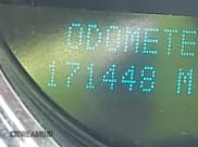 ✅ 2014 Chevrolet Silverado 2500HD High Country • VIN: 1GC1KXEG7EF172401 • Lot: 43634524. Wystawiony na IAAI z przebiegiem 171 448 mil. Bezpłatny archiwum sprzedaży aukcyjnych z USA i szczegółowy raport historii pojazdu na DreamBid. Zdjęcie 7.