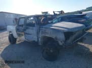 ✅ 2005 Chevrolet Silverado 2500HD LS • VIN: 1GCHK23295F869738 • Lot: 39714798. Wystawiony na IAAI z przebiegiem Nie podano. Bezpłatny archiwum sprzedaży aukcyjnych z USA i szczegółowy raport historii pojazdu na DreamBid. Zdjęcie 1.