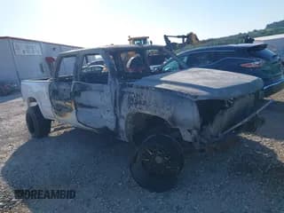 ✅ 2005 Chevrolet Silverado 2500HD LS • VIN: 1GCHK23295F869738 • Lot: 39714798. Wystawiony na IAAI z przebiegiem Nie podano. Bezpłatny archiwum sprzedaży aukcyjnych z USA i szczegółowy raport historii pojazdu na DreamBid. Zdjęcie 1.