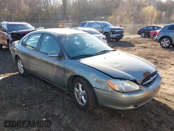 ✅ 2001 Ford Taurus SE • VIN: 1FAFP53U61G119347 • Lot: 43693455. Listed on IAAI with 150,165 mi. Free auction sales archive from the USA and detailed vehicle history report at DreamBid. Image 1.