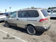 ✅ 2001 Toyota Sienna LE • VIN: 4T3ZF13C31U340869 • Lot: 62891485. Listed on Copart with 244,155 mi. Free auction sales archive from the USA and detailed vehicle history report at DreamBid. Image 2.