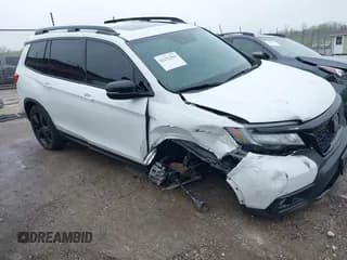 ✅ 2020 Honda Passport Elite • VIN: 5FNYF8H01LB019179 • Lot: 42252581. Listed on IAAI with 73,307 mi. Free auction sales archive from the USA and detailed vehicle history report at DreamBid. Image 1.