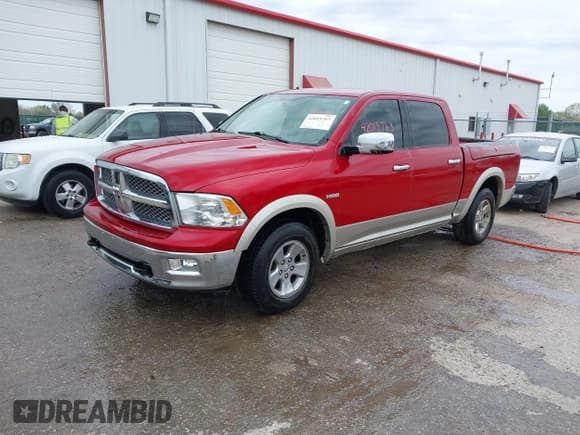 ✅ 2009 Dodge 1500 SLT • VIN: 1D3HV13T99J528876 • Lot: 42015763. Wystawiony na IAAI z przebiegiem 237 065 mil. Bezpłatny archiwum sprzedaży aukcyjnych z USA i szczegółowy raport historii pojazdu na DreamBid. Zdjęcie 2.
