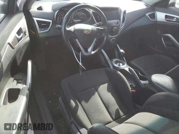 ✅ 2017 Hyundai Veloster Value Edition • VIN: KMHTC6AD5HU315224 • Lot: 44946935. Wystawiony na Copart z przebiegiem 57 516 mil. Bezpłatny archiwum sprzedaży aukcyjnych z USA i szczegółowy raport historii pojazdu na DreamBid. Zdjęcie 8.