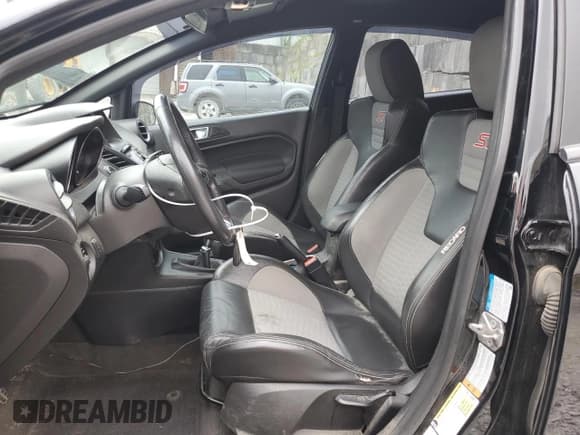 ✅ 2019 Ford Fiesta ST • VIN: 3FADP4GX2KM162399 • Lot: 69953735. Listed on Copart with 136,960 mi. Free auction sales archive from the USA and detailed vehicle history report at DreamBid. Image 7.