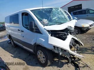 ✅ 2017 Ford Transit • VIN: 1FTYE1YM3HKB47639 • Lot: 42617745. Listed on IAAI with 209,204 mi. Free auction sales archive from the USA and detailed vehicle history report at DreamBid. Image 1.