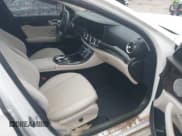 ✅ 2020 Mercedes-Benz E 450 • VIN: W1KZF6JB5LAH11466 • Lot: 41366839. Wystawiony na IAAI z przebiegiem Nie podano. Bezpłatny archiwum sprzedaży aukcyjnych z USA i szczegółowy raport historii pojazdu na DreamBid. Zdjęcie 5.