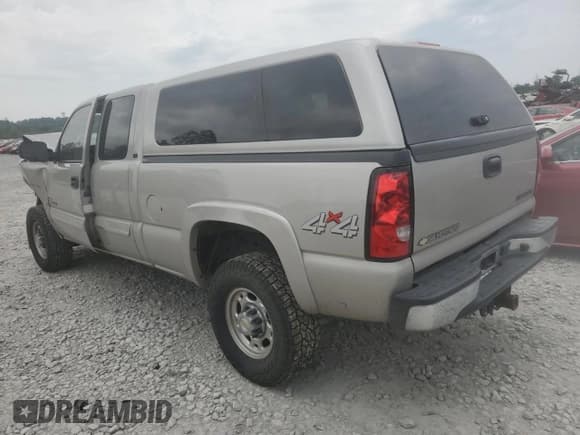 ✅ 2004 Chevrolet Silverado 2500HD LT • VIN: 1GCHK29194E131294 • Lot: 59079955. Wystawiony na Copart z przebiegiem 281 136 mil. Bezpłatny archiwum sprzedaży aukcyjnych z USA i szczegółowy raport historii pojazdu na DreamBid. Zdjęcie 2.