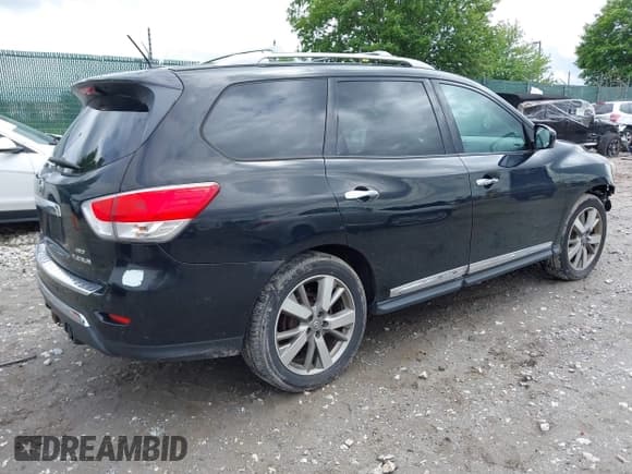 ✅ 2013 Nissan Pathfinder SL • VIN: 5N1AR2MM2DC637622 • Lot: 42374053. Listed on IAAI with 139,278 mi. Free auction sales archive from the USA and detailed vehicle history report at DreamBid. Image 4.