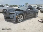 ✅ 2021 Chevrolet Camaro LT1 • VIN: 1G1FF1R74M0101605 • Lot: 64476155. Wystawiony na Copart z przebiegiem 60 319 mil. Bezpłatny archiwum sprzedaży aukcyjnych z USA i szczegółowy raport historii pojazdu na DreamBid. Zdjęcie 1.