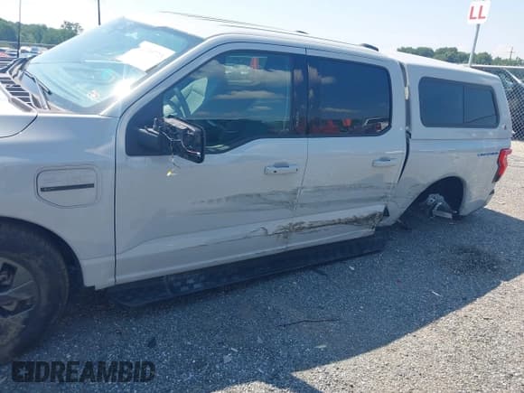 ✅ 2023 Ford F-150 Lightning Pro • VIN: 1FT6W1EVXPWG35446 • Лот: 42750723. Опубликован ранее на IAAI с пробегом 45 348 миль. Бесплатный доступ к архиву аукционных продаж из США и подробный отчёт об истории автомобиля на DreamBid. Изображение 6.