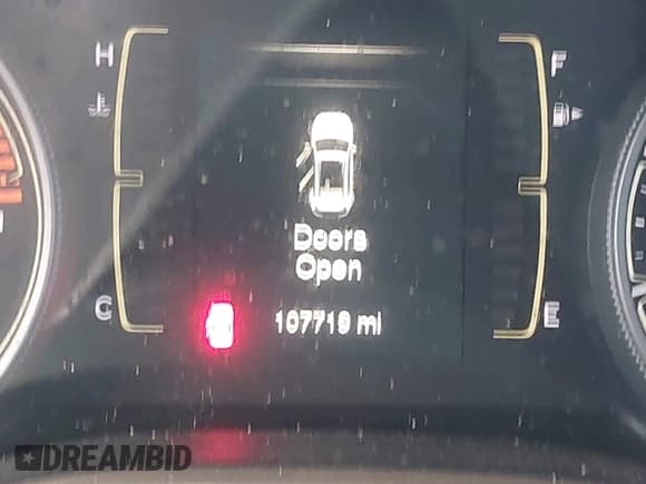 ✅ 2017 Jeep Cherokee Latitude • VIN: 1C4PJMCB2HW615318 • Лот: 42600647. Опубликован ранее на IAAI с пробегом 107 719 миль. Бесплатный доступ к архиву аукционных продаж из США и подробный отчёт об истории автомобиля на DreamBid. Изображение 14.