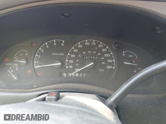 ✅ 1998 Ford Ranger XL • VIN: 1FTZR15U2WPA91237 • Lot: 42933071. Wystawiony na IAAI z przebiegiem 137 764 mil. Bezpłatny archiwum sprzedaży aukcyjnych z USA i szczegółowy raport historii pojazdu na DreamBid. Zdjęcie 7.