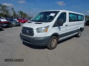 ✅ 2017 Ford Transit XL • VIN: 1FBZX2ZM1HKA04972 • Lot: 41461280. Wystawiony na IAAI z przebiegiem 62 871 mil. Bezpłatny archiwum sprzedaży aukcyjnych z USA i szczegółowy raport historii pojazdu na DreamBid. Zdjęcie 17.