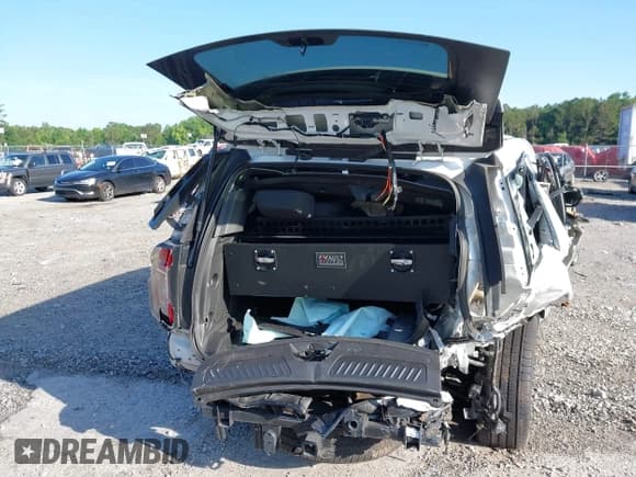 ✅ 2023 Chevrolet Tahoe Commercial • VIN: 1GNSCLED6PR228031 • Lot: 42547362. Listed on IAAI with 60,206 mi. Free auction sales archive from the USA and detailed vehicle history report at DreamBid. Image 17.