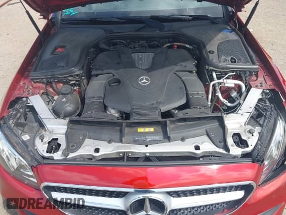 ✅ 2018 Mercedes-Benz E 400 • VIN: WDD1K6FBXJF059216 • Lot: 42054570. Listed on IAAI with 30,151 mi. Free auction sales archive from the USA and detailed vehicle history report at DreamBid. Image 10.