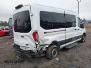 ✅ 2020 Ford Transit Passenger XL • VIN: 1FBAX2C89LKB05159 • Lot: 41356765. Wystawiony na IAAI z przebiegiem 32 436 mil. Bezpłatny archiwum sprzedaży aukcyjnych z USA i szczegółowy raport historii pojazdu na DreamBid. Zdjęcie 4.