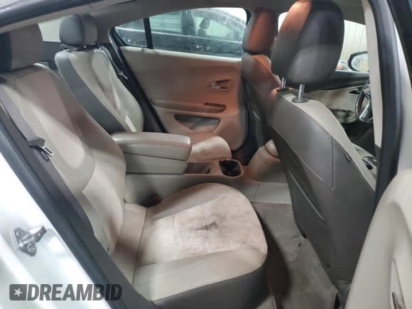 ✅ 2015 Chevrolet Volt • VIN: 1G1RD6E40FU141056 • Лот: 55575585. Опубликован ранее на Copart с пробегом 176 449 миль. Бесплатный доступ к архиву аукционных продаж из США и подробный отчёт об истории автомобиля на DreamBid. Изображение 10.