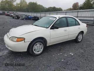 ✅ 1997 Ford Escort LX • VIN: 1FALP13P1VW284238 • Lot: 72416644. Wystawiony na Copart z przebiegiem 186 438 mil. Bezpłatny archiwum sprzedaży aukcyjnych z USA i szczegółowy raport historii pojazdu na DreamBid. Zdjęcie 1.