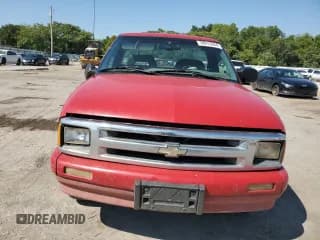 ✅ 1996 Chevrolet S-10 • VIN: 1GCCS1445T8130386 • Лот: 70913594. Опубликован ранее на Copart с пробегом 218 265 миль. Бесплатный доступ к архиву аукционных продаж из США и подробный отчёт об истории автомобиля на DreamBid. Изображение 5.