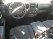 ✅ 2019 Chevrolet Silverado 1500 Custom Trail Boss • VIN: 1GCPYCEF9KZ410560 • Lot: 74882084. Wystawiony na Copart z przebiegiem 75 904 mil. Bezpłatny archiwum sprzedaży aukcyjnych z USA i szczegółowy raport historii pojazdu na DreamBid. Zdjęcie 8.