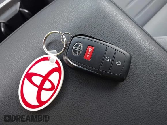 ✅ 2025 Toyota Tacoma TRD Off Road • VIN: 3TMLB5JN5SM106295 • Lot: 43538284. Wystawiony na IAAI z przebiegiem 7 749 mil. Bezpłatny archiwum sprzedaży aukcyjnych z USA i szczegółowy raport historii pojazdu na DreamBid. Zdjęcie 11.